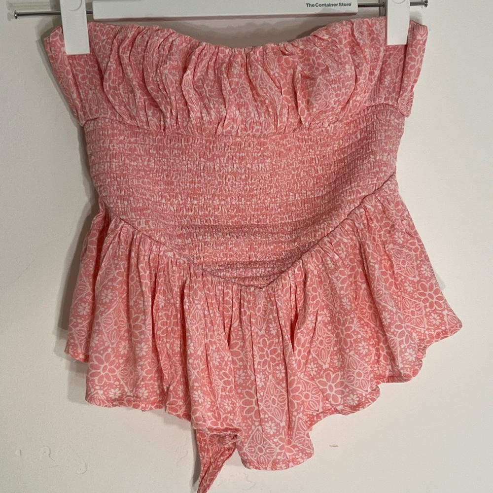 Isabelle’s Cabinet Tie back strapless pink flowy top